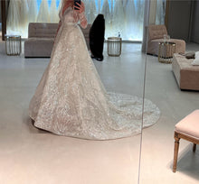 Load image into Gallery viewer, Elie Saab &#39;Ethereal Radiance look 14&#39; wedding dress size-04 NEW
