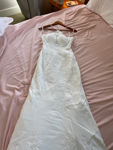 White by Vera Wang 'Vw351346' wedding dress size-04 NEW