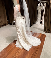 Load image into Gallery viewer, Allison Webb &#39;Prescott&#39; wedding dress size-08 SAMPLE
