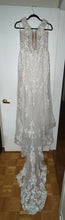 Load image into Gallery viewer, M.S &#39;Ab-912 2248&#39; wedding dress size-14 PREOWNED
