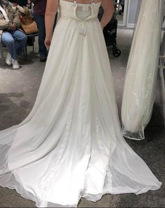 David's Bridal 'David’s Bridal' wedding dress size-18W PREOWNED