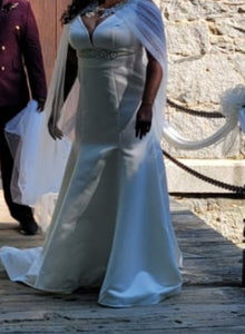 Davids Bridal '9wg4016' wedding dress size-14 PREOWNED