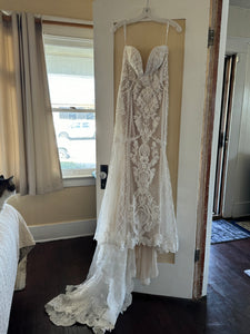 Oleg Cassini 'CWG878' wedding dress size-08 NEW