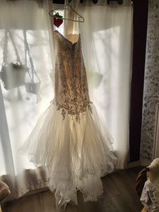 Casablanca '2320' wedding dress size-12 PREOWNED
