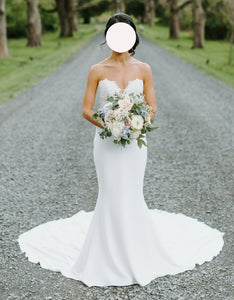 Enzoani 'Marnie' wedding dress size-00 PREOWNED