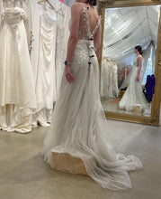 Load image into Gallery viewer, Alexandra Grecco &#39;Azalea&#39; wedding dress size-02 SAMPLE
