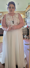 Load image into Gallery viewer, Morilee &#39;Morilee&#39; wedding dress size-22 PREOWNED
