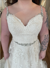 Load image into Gallery viewer, Maggie Sottero &#39;Allison &#39; wedding dress size-12 SAMPLE
