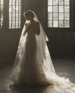 Vera Wang 'Leda LX' wedding dress size-00 PREOWNED