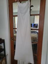 Load image into Gallery viewer, Alyssa Kristin &#39;Camila&#39; wedding dress size-04 NEW

