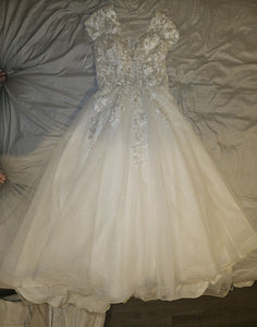 Andrea & Leo Couture 'Lace and Tulle Cap Sleeve Ball Gown'