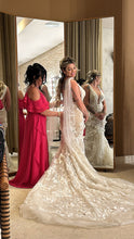 Load image into Gallery viewer, Galia lahav &#39;104&#39; wedding dress size-10 PREOWNED
