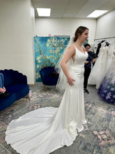 Load image into Gallery viewer, Maggie Sottero &#39;Jakayla&#39; wedding dress size-06 NEW
