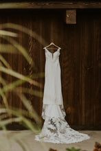 Load image into Gallery viewer, For the Luv of Bridal &#39;Zaylee&#39;
