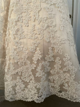 Load image into Gallery viewer, Anjolique Bridal &#39;Catherine&#39;
