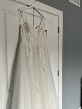 Load image into Gallery viewer, Bridals by Amanda Private Collection &#39;2009&#39;
