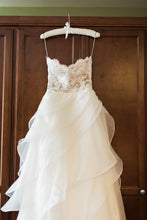 Load image into Gallery viewer, Reem Acra &#39;She&#39;s In Love&#39; size 2 used wedding dress back view on hanger
