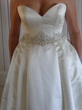 Load image into Gallery viewer, Casablanca Style 2073G - Casablanca - Nearly Newlywed Bridal Boutique - 1
