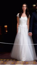 Load image into Gallery viewer, Reem Acra &#39;Ilsa&#39; - Reem Acra - Nearly Newlywed Bridal Boutique - 1
