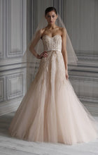 Load image into Gallery viewer, Monique Lhuillier &#39;Candy&#39; - Monique Lhuillier - Nearly Newlywed Bridal Boutique - 1
