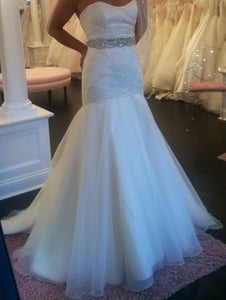 Hayley Paige 'Jazmine' size 4 new wedding dress front view on bride