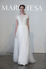 Load image into Gallery viewer, Marchesa &#39;A-Line&#39; size 2 used wedding dress front view on model
