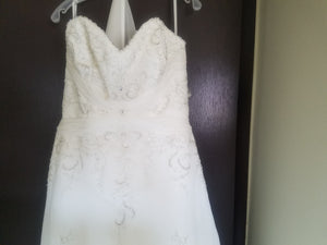 Mori Lee '2105' size 14 new wedding dress front view close up on hanger