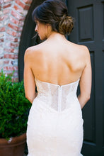 Load image into Gallery viewer, Marchesa &#39;B11803&#39; - Marchesa - Nearly Newlywed Bridal Boutique - 2
