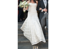 Load image into Gallery viewer, Vera Wang &#39;Victoria Luxe&#39; size 8 used wedding dress front view on bride

