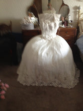 Load image into Gallery viewer, Mon Cheri &#39;Appliqued Dress&#39; - Nearly Newlywed - Nearly Newlywed Bridal Boutique - 2
