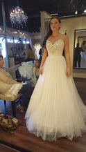 Load image into Gallery viewer, Essense of Australia &#39;D1733&#39; - essence of australia - Nearly Newlywed Bridal Boutique - 3
