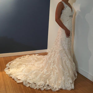 Allure Bridals '8634' - Allure Bridals - Nearly Newlywed Bridal Boutique - 1