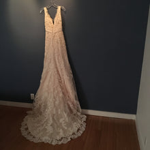 Load image into Gallery viewer, Allure Bridals &#39;8634&#39; - Allure Bridals - Nearly Newlywed Bridal Boutique - 3
