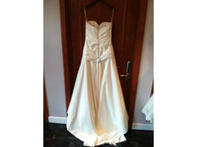 Load image into Gallery viewer, Augusta Jones &quot;Bolivias&quot; - Augusta Jones - Nearly Newlywed Bridal Boutique - 4
