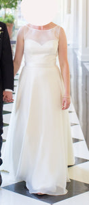Augusta Jones 'Marilyn' wedding dress size-04 PREOWNED
