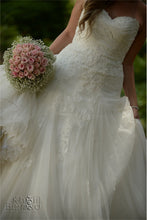 Load image into Gallery viewer, The White One &#39;Niavas&#39; - The White One - Nearly Newlywed Bridal Boutique - 5
