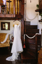 Load image into Gallery viewer, Allure &#39;9250&#39; - Allure - Nearly Newlywed Bridal Boutique - 1
