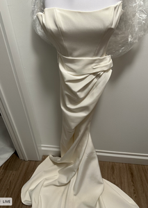 Ines Di Santo 'Margot' wedding dress size-04 PREOWNED
