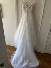Load image into Gallery viewer, Morilee &#39;Alessandra 2193&#39; wedding dress size-08 SAMPLE
