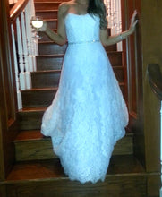 Load image into Gallery viewer, Monique Lhuillier &#39;Catherine&#39; - Monique Lhuillier - Nearly Newlywed Bridal Boutique - 2
