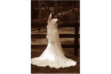 Load image into Gallery viewer, Rivini &#39;Aria&#39; - Rivini - Nearly Newlywed Bridal Boutique - 2

