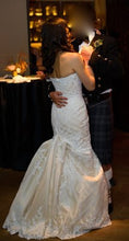 Load image into Gallery viewer, Matthew Christopher &#39;Sophia&#39; - Matthew Christopher - Nearly Newlywed Bridal Boutique - 4
