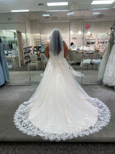 Load image into Gallery viewer, Jewel &#39;9v3638&#39; wedding dress size-16 NEW
