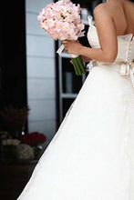 Load image into Gallery viewer, Monique Lhuillier &#39;Promise&#39; - Monique Lhuillier - Nearly Newlywed Bridal Boutique - 5
