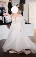 Load image into Gallery viewer, Willowby &#39;Aeryn&#39; wedding dress size-16 PREOWNED
