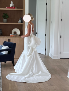 Carolina Herrera 'Lyla' wedding dress size-06 PREOWNED
