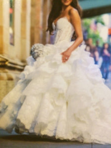 Pnina Tornai Kleinfeld Style 4152 Wedding Dress - Pnina Tonai - Nearly Newlywed Bridal Boutique - 5