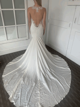 Load image into Gallery viewer, Kenneth Pool &#39;Monica&#39; wedding dress size-02 NEW
