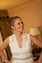 Load image into Gallery viewer, Allure &#39;9019&#39; - Allure - Nearly Newlywed Bridal Boutique - 3
