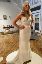 Load image into Gallery viewer, Lihi Hod &#39;Lihi Hod &quot;Blush&quot; Skirt&#39; wedding dress size-00 NEW
